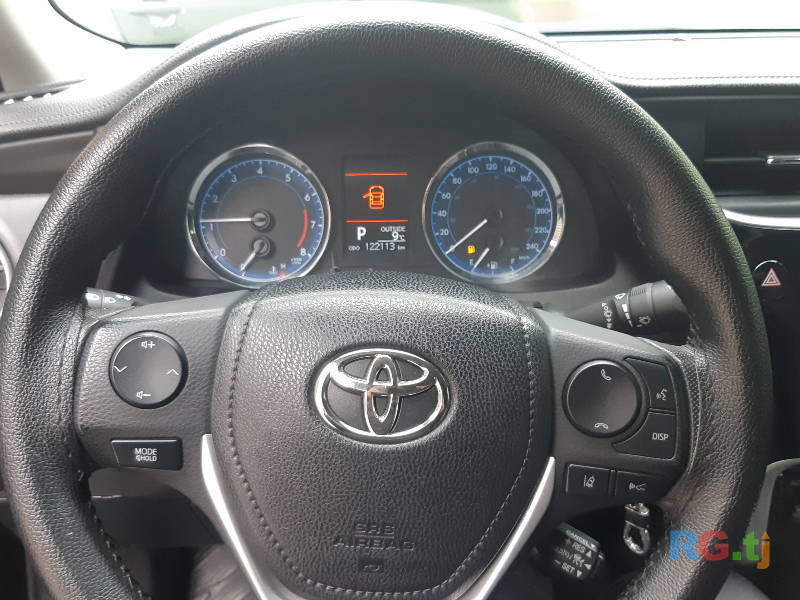 Toyota Corolla LE 1.8 2017 г.