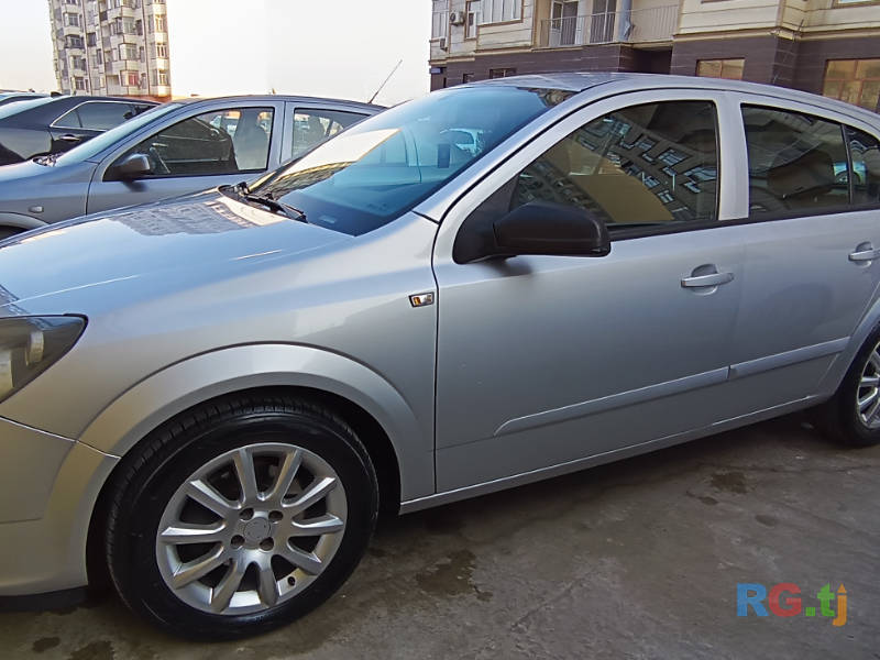 Opel Astra H 1.6 2006 г.