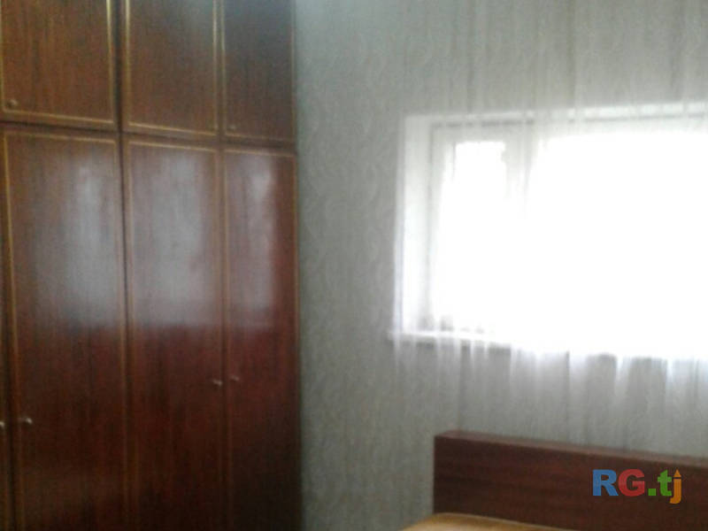 3-комн. квартира, 1 этаж на продажу