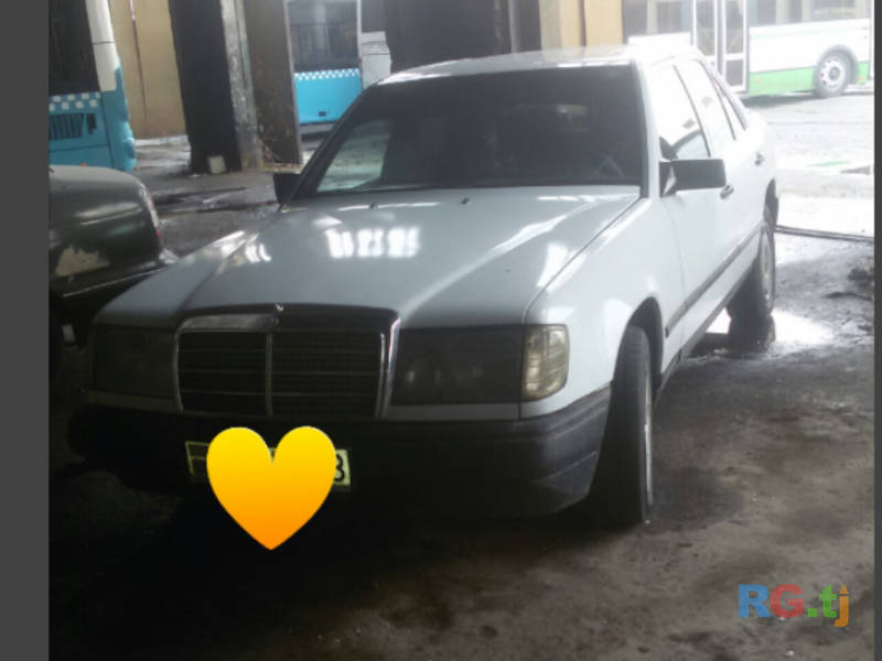 Mercedes-Benz 200 1988 г.