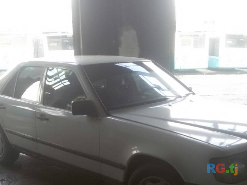 Mercedes-Benz 200 1988 г.