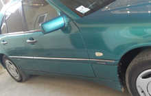 Mercedes-Benz 220 1.8 1998 г.