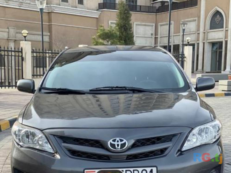 Toyota Corolla 1.8 2012 г.
