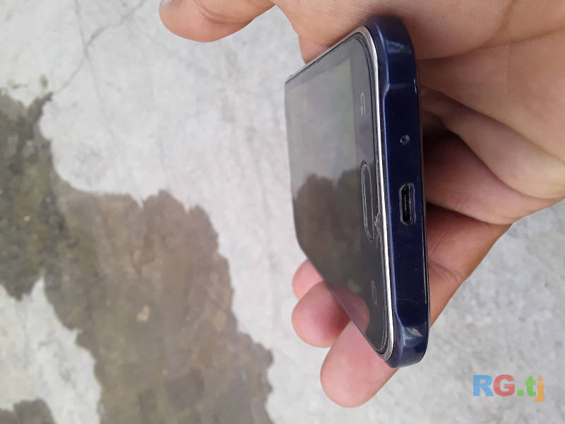 Samsung galaxy j 1 ace