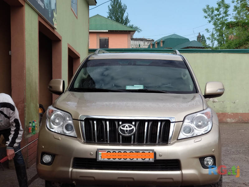 Toyota Land Cruiser (120) Prado Prado 150 юбилейная 3.0 2011 г.