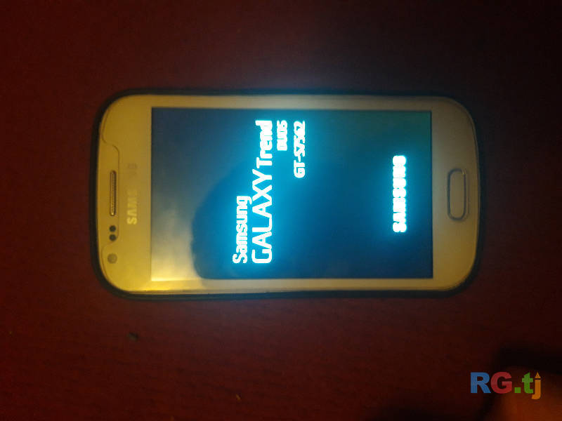 Samsung galaxy GT-S7562