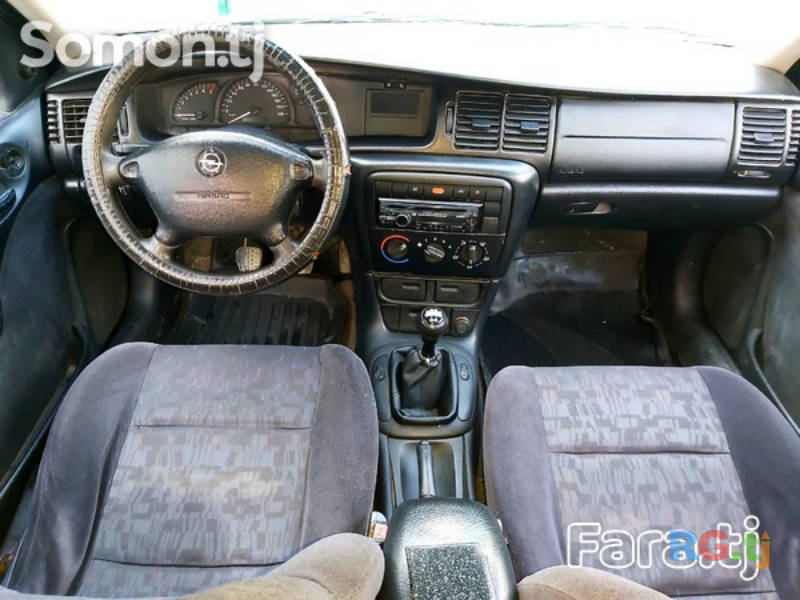 Opel Vectra 1.6 1999 г.