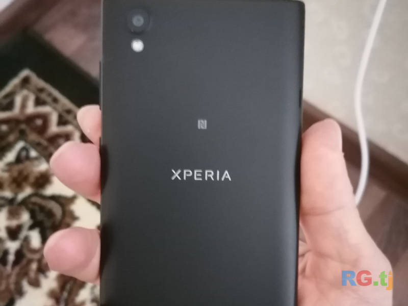 Телефон Sony xperia l1
