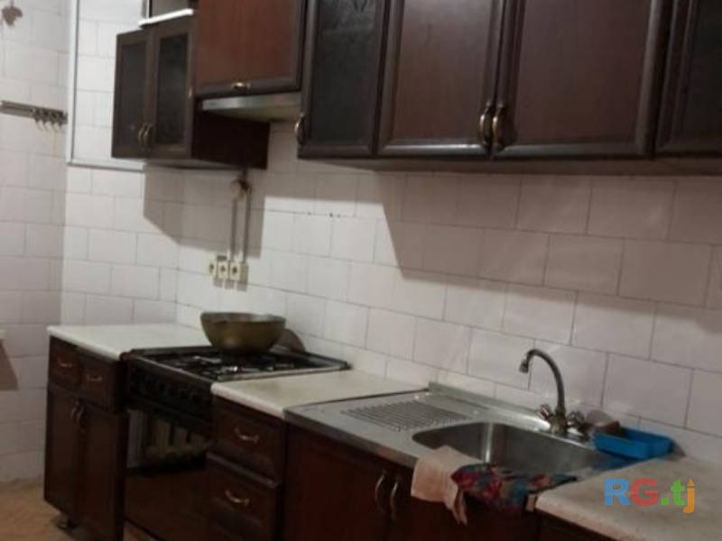 3-комн. квартира, 70 м² 4 этаж в аренду