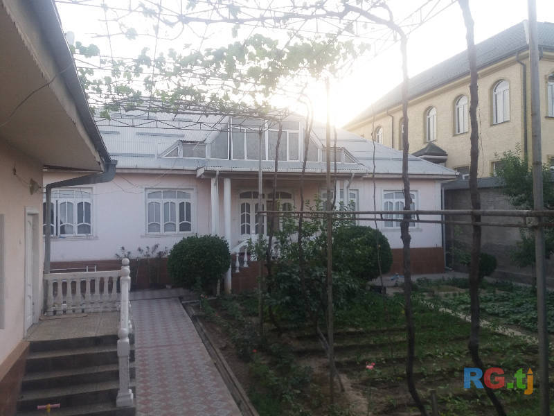 1-эт. дом 9-комн. 10 сот. на продажу