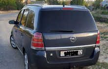 Opel Zafira Zafira B 1.8