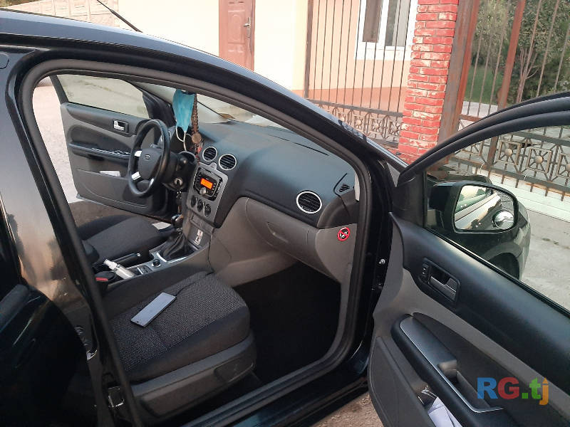 Ford Focus 1.6 2011 г.