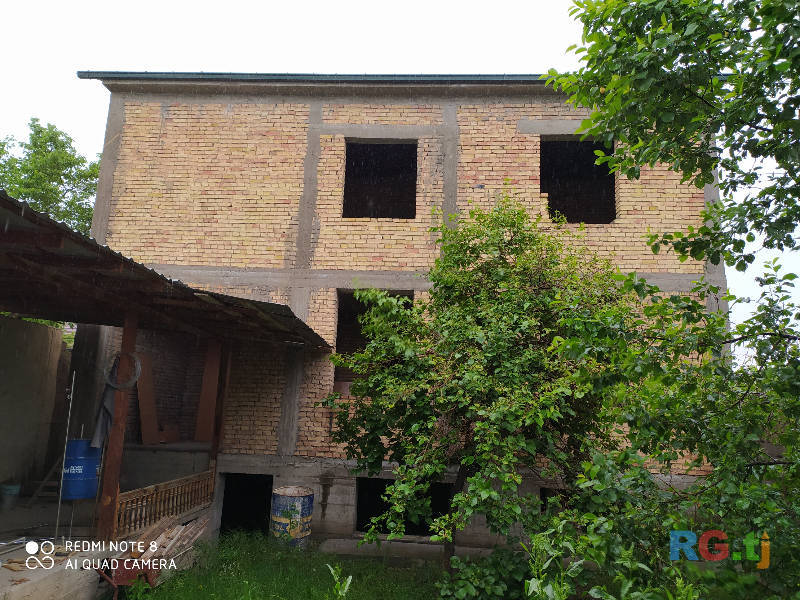 2-эт. дом 13-комн. 4 сот. на продажу
