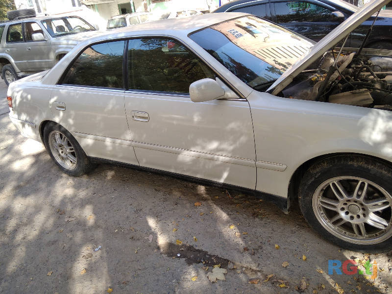 Toyota Mark II 2.4 1997 г.