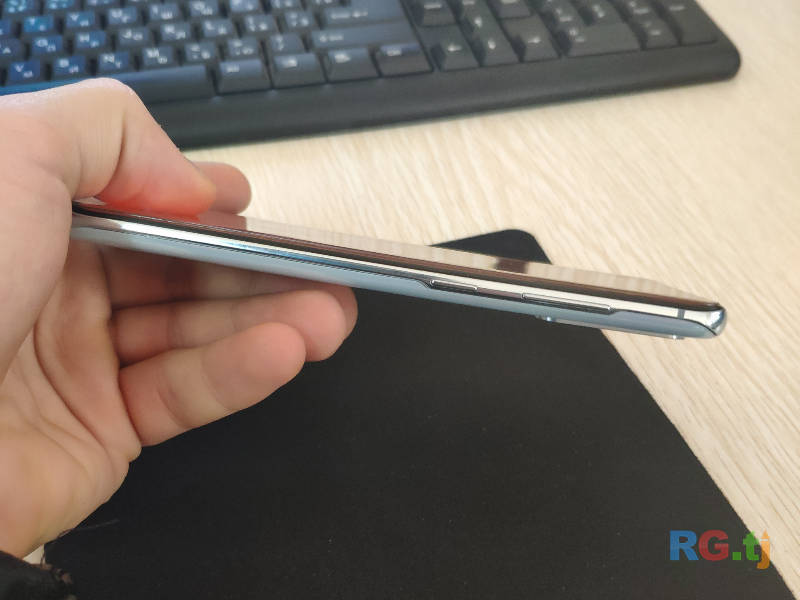 Продаю Samsung Galaxy S20