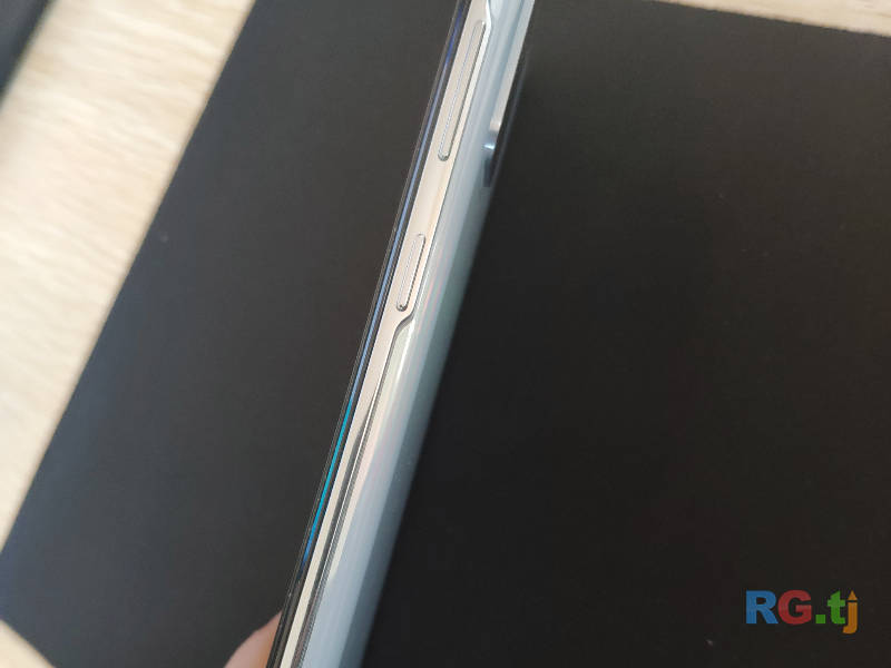 Продаю Samsung Galaxy S20