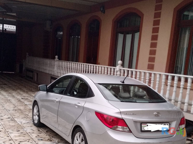 Hyundai Accent 1.6 2013 г.