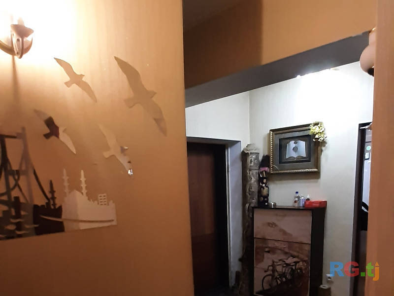4-комн. квартира, 65 м² 1 этаж на продажу
