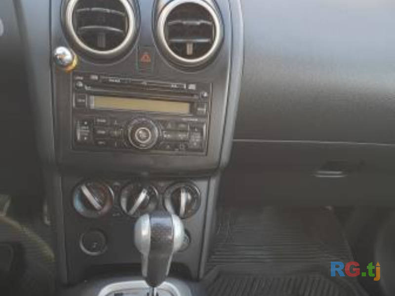 Nissan Qashqai 2.0 2012 г.