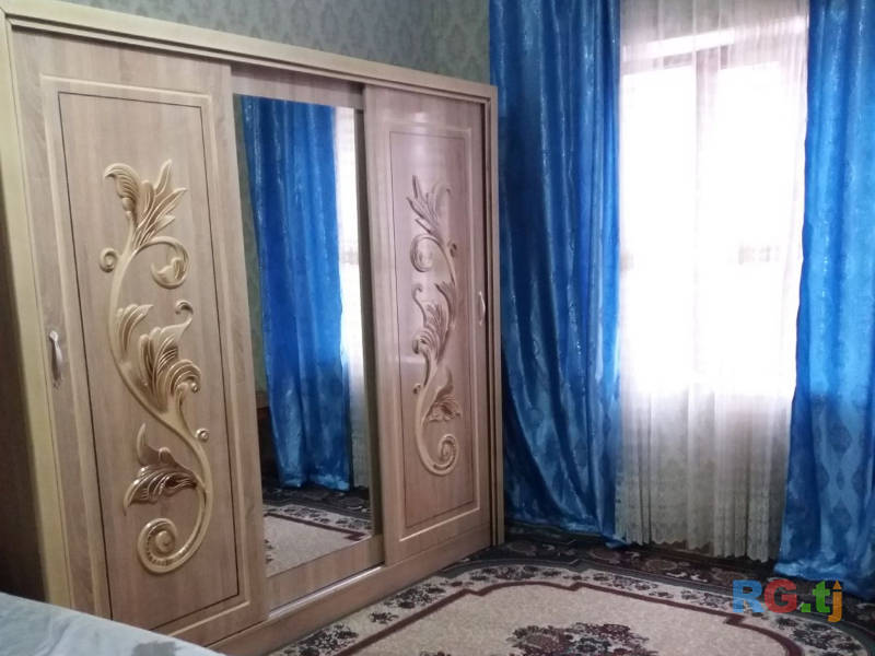 Дом 8-комн. 3.5 сот. на продажу