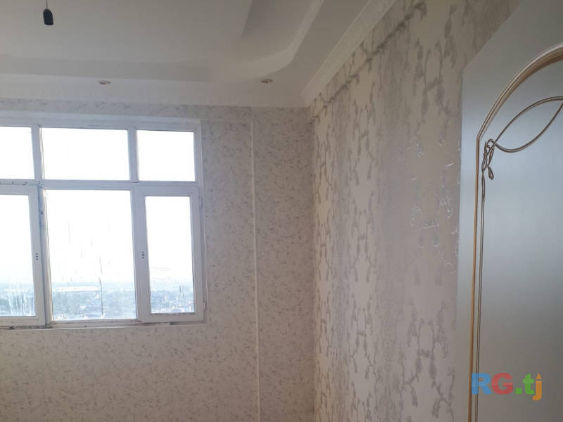 3-комн. квартира, 13 этаж на продажу