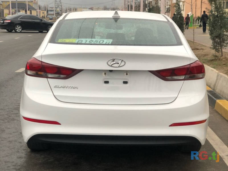 Hyundai Elantra 2.0 2017 г.