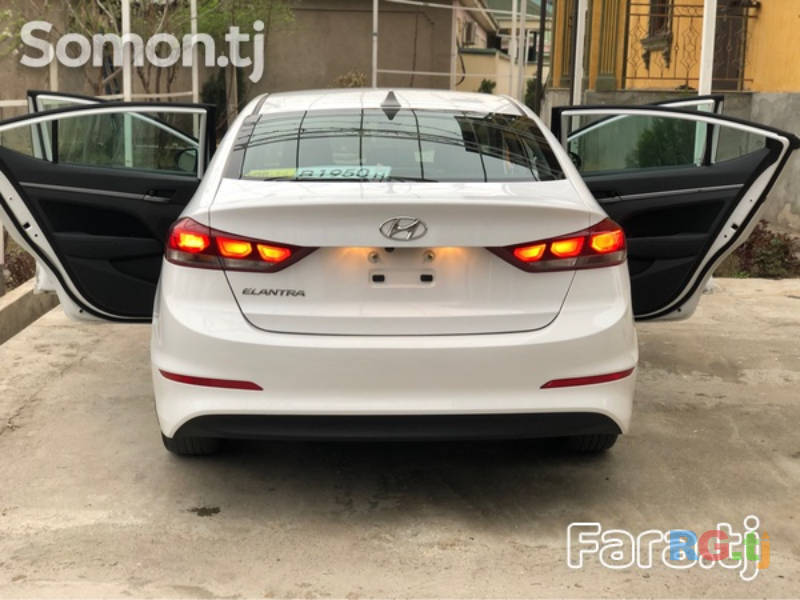 Hyundai Elantra 2.0 2017 г.