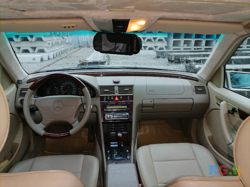 Mercedes-Benz C-klasse C 280 10000 2.8 1998 г.