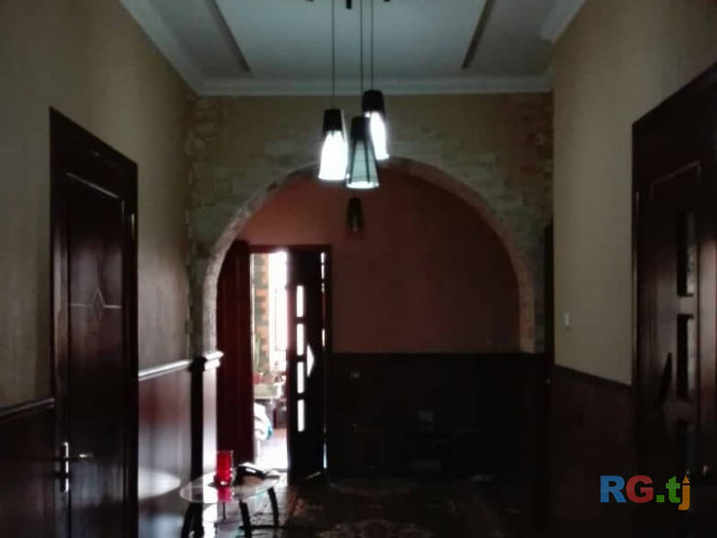 4-комн. квартира, 141 м² 2 этаж на продажу