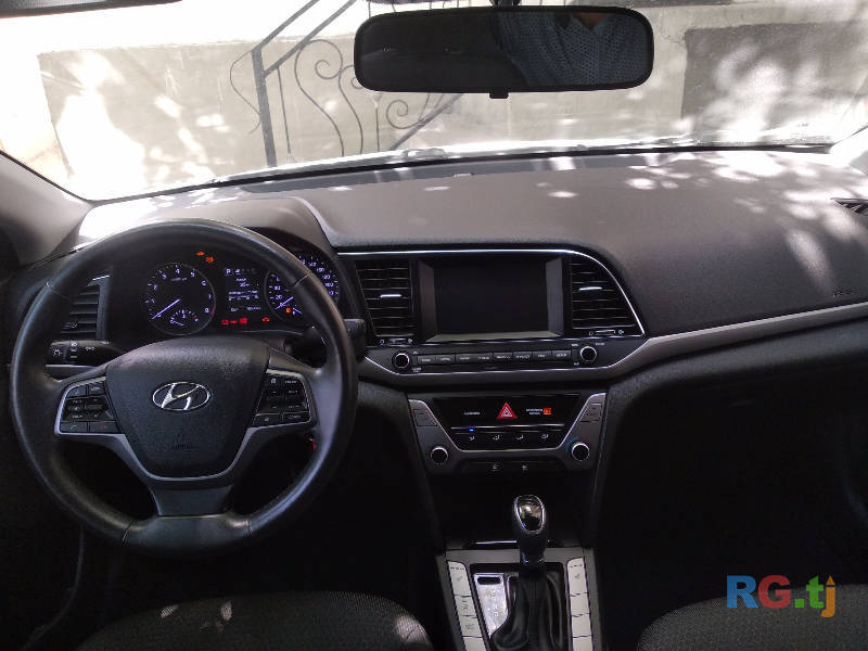 Hyundai Elantra Хундай Элантра 2.0 2017 г.