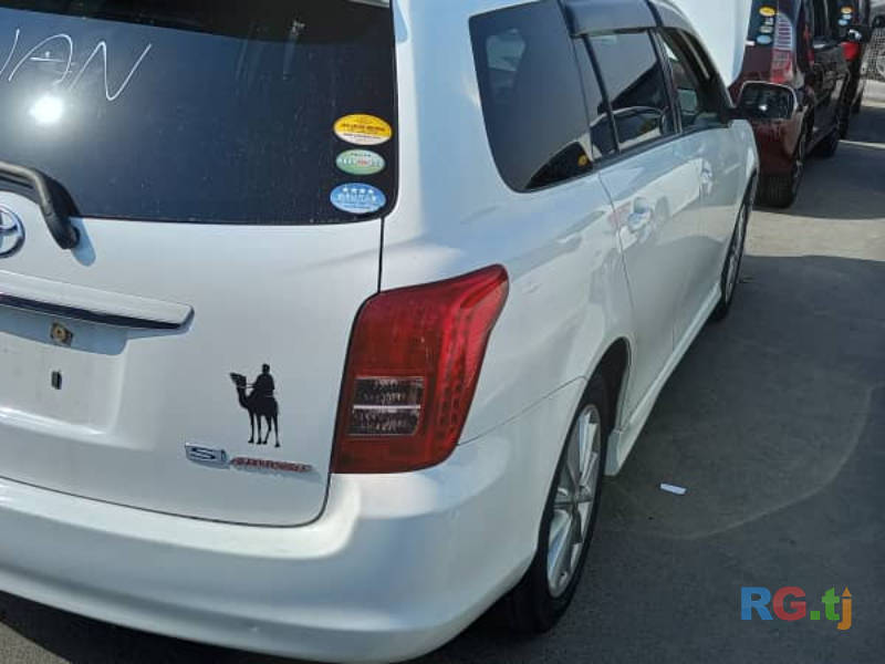 Toyota Corolla Филдер с ка вагон 1.8 2007 г.
