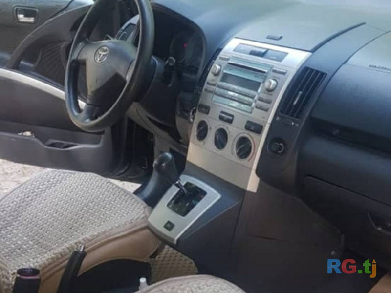 Toyota Corolla Verso 1.8 2006 г.