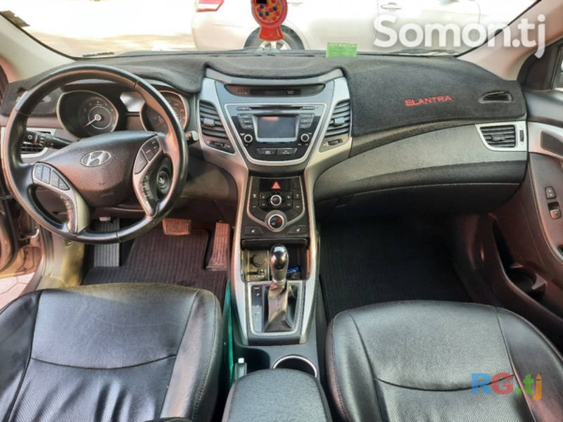 Hyundai Elantra 1.8 2014 г.