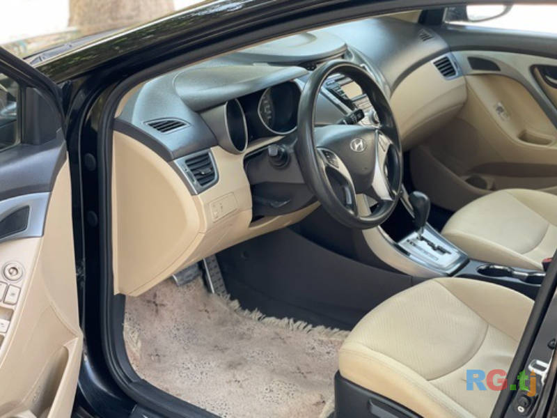 Hyundai Elantra 1.6 2011 г.