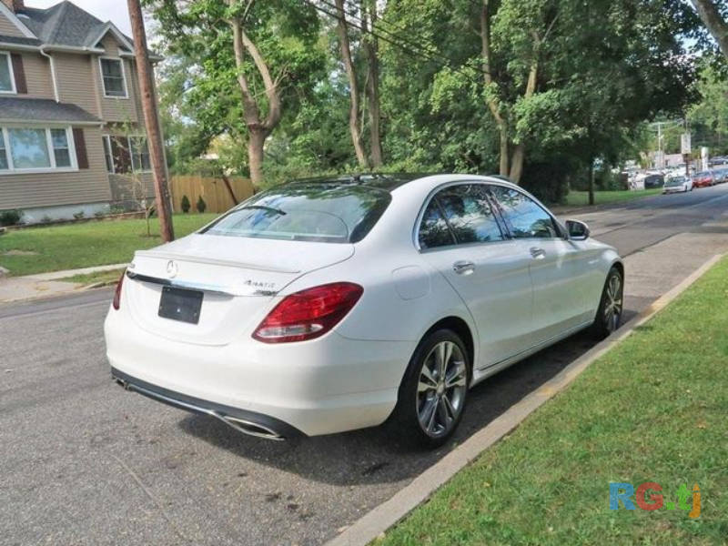 Mercedes-Benz C-klasse C 320 C300 4matic 2.0 2016 г.