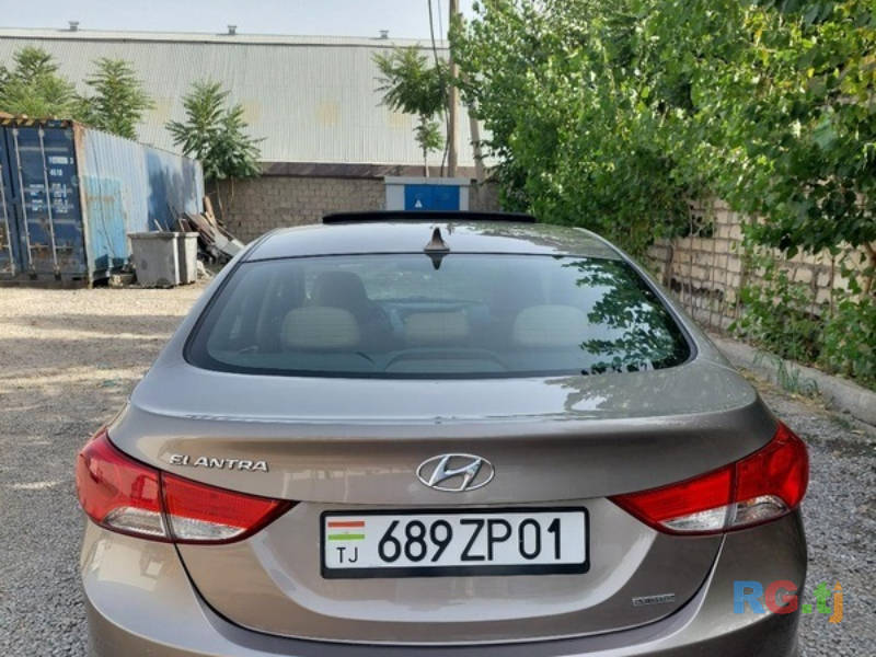 Hyundai Elantra 1.6 2011 г.