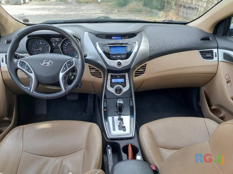 Hyundai Elantra 1.6 2011 г.