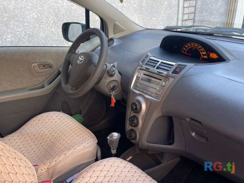 Toyota Yaris 1.1 2008 г.