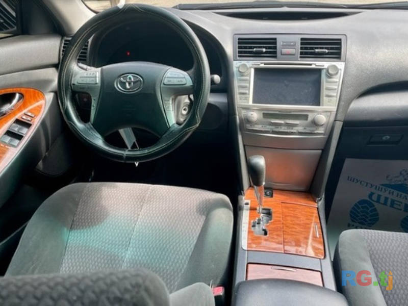 Toyota Camry 2.4 2010 г.
