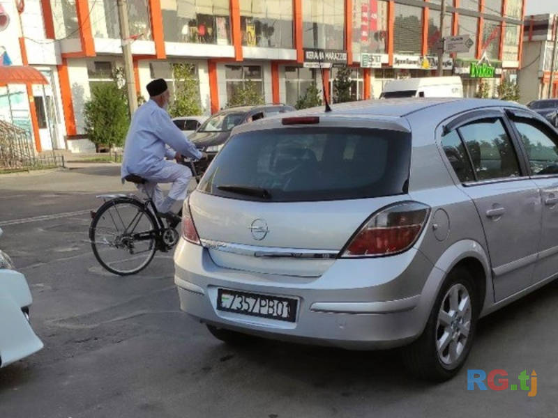 Opel Astra H 1.8 2007 г.