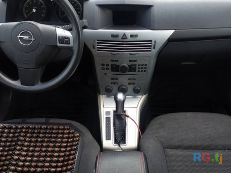 Opel Astra H 1.8 2009 г.