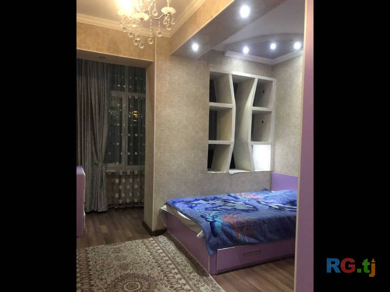 4-комн. квартира, 155,5 м² 3 этаж на продажу