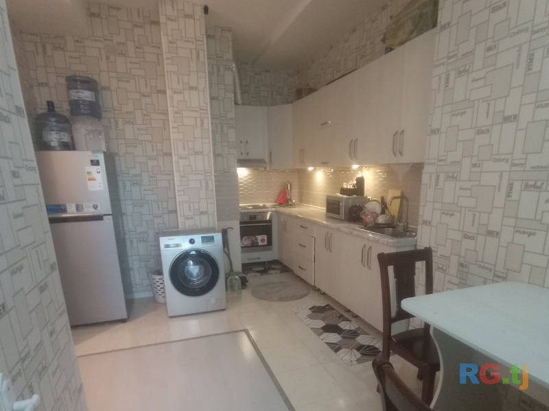 2-комн. квартира, 83 м² 8 этаж на продажу