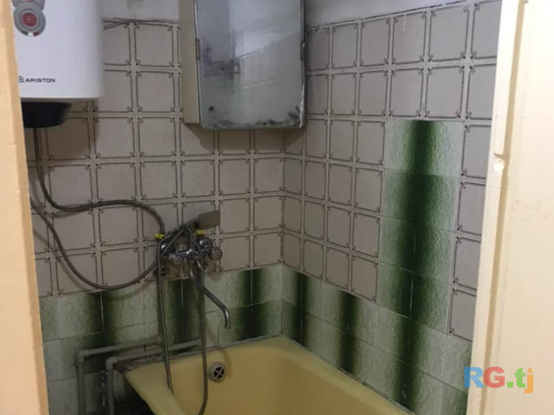 2-х переделанную в 3-х -комн. квартира, 45 м² 1 этаж на продажу