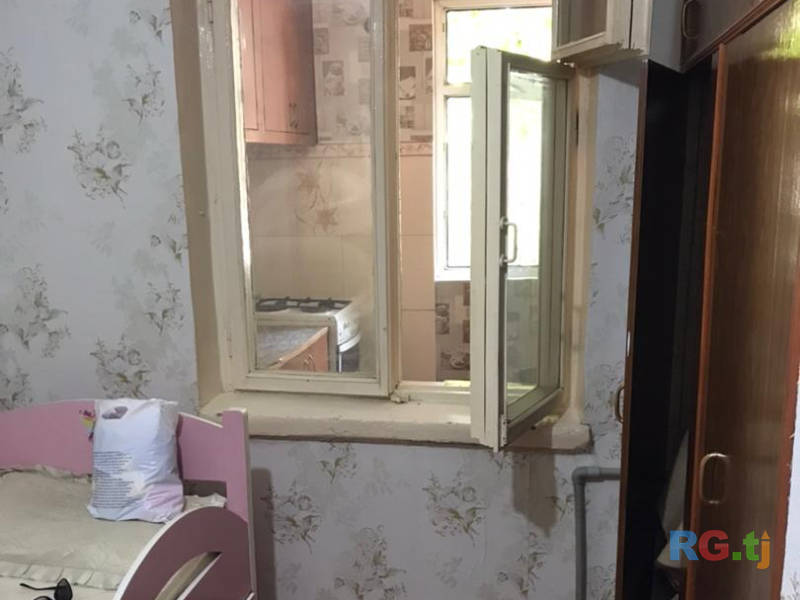 2-х переделанную в 3-х -комн. квартира, 45 м² 1 этаж на продажу