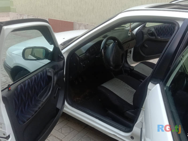 Opel Astra Astra f 1.6 1995 г.