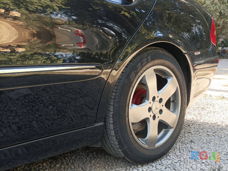 Mercedes-Benz E-klasse E 240 2.4 2004 г.