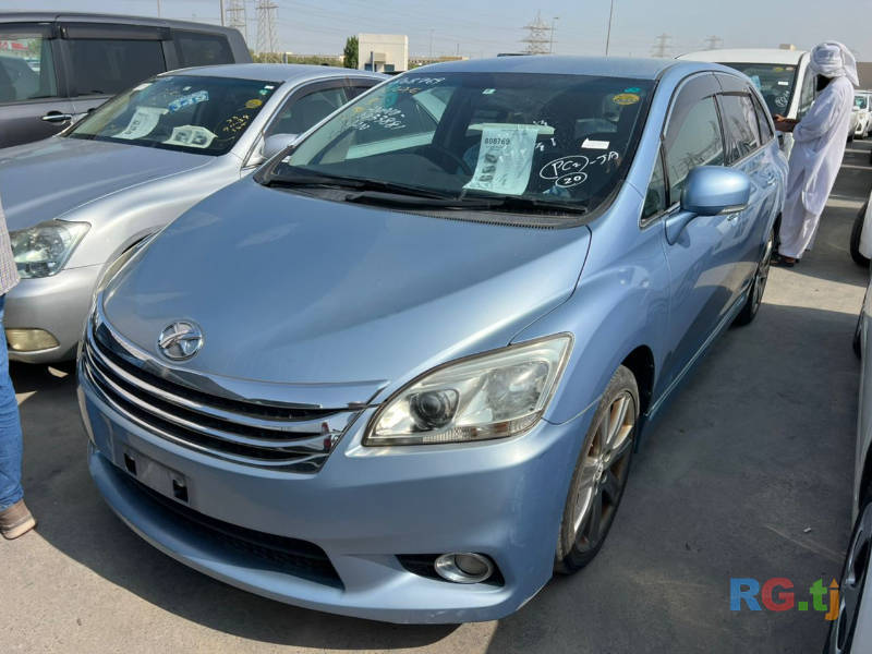 Toyota Voxy 2009 г.