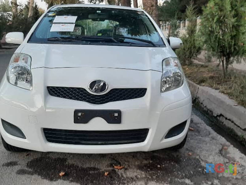 Toyota Vitz 1.3 2010 г.