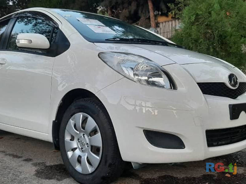 Toyota Vitz 1.3 2010 г.